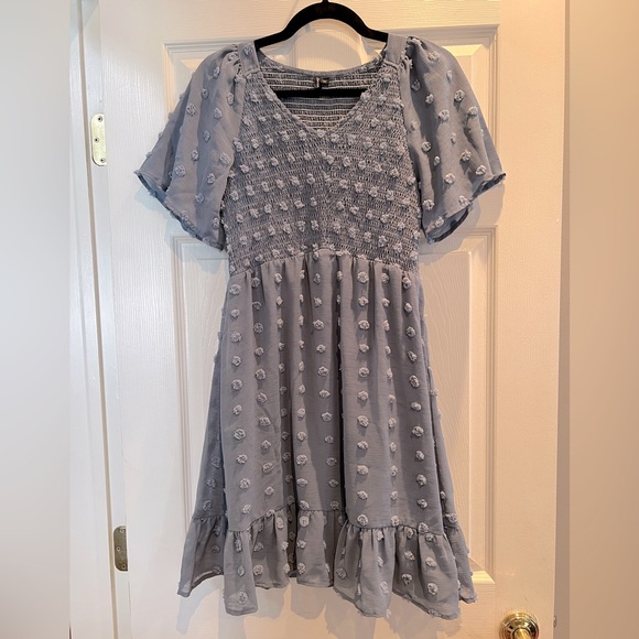 Swiss Dot V-Neck Balloon Sleeve Dress